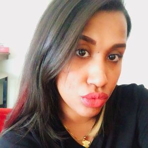 Meet your Posher, Cary